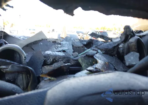 2017 Ford F-250 Platinum из США, поврежденный, VIN 1FT7W2BT3HEE23881